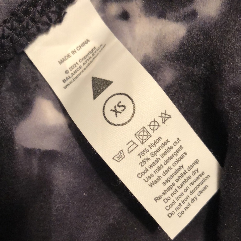 Balance Athletica Avalanche size XS - Picture 3 of 4